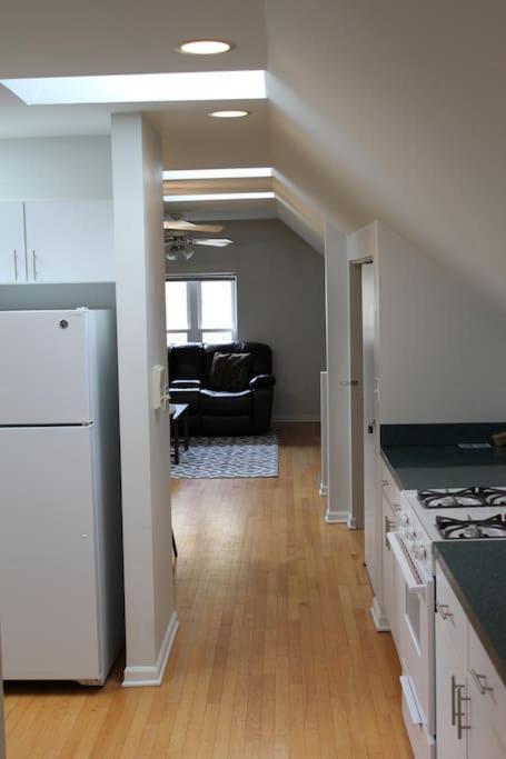 Lincoln Park Living - 3 Queen Beds - Sleeps 6 Chicago Buitenkant foto